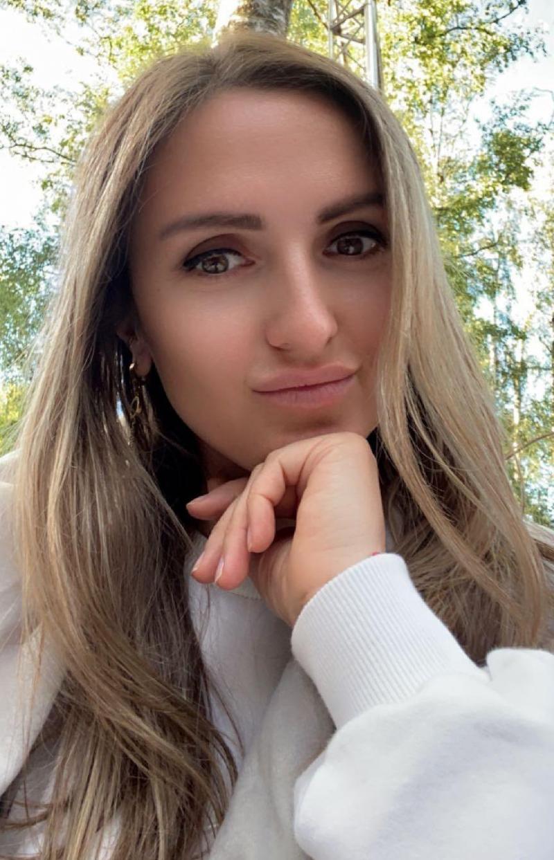 Elena's picture